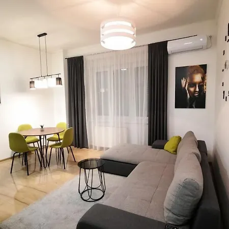 Ancora Lana Apartment *
